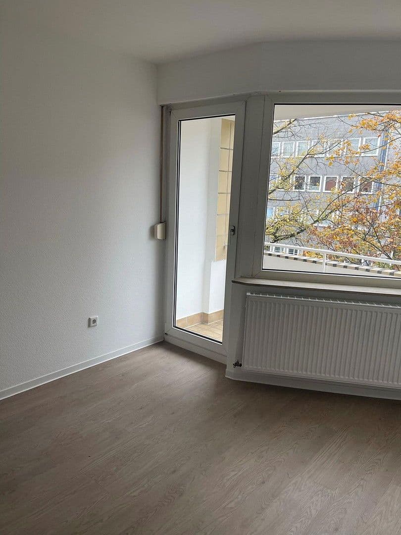 Pronájem bytu 2+1 57 m², Ludwigshafen, Porýní-Falc Pronájem bytu 2+1 57 m², Ludwigshafen, Porýní-Falc