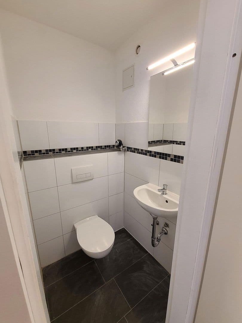 Pronájem bytu 2+kk 73 m², Siemensstraße 10, Darmstadt, Hessen Pronájem bytu 2+kk 73 m², Siemensstraße 10, Darmstadt, Hessen