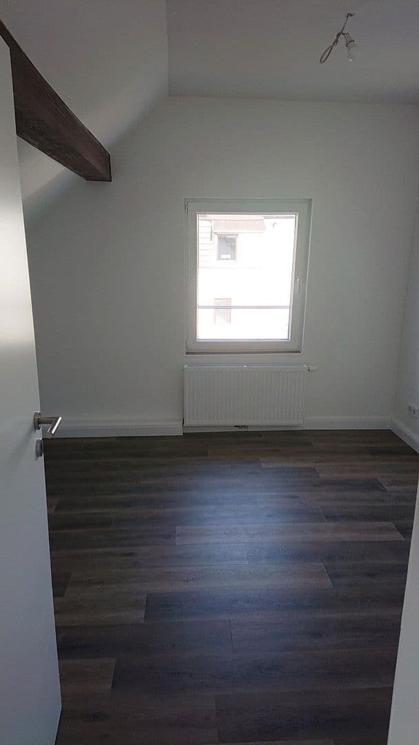 Pronájem bytu 3+1 60 m², Lange Straße 35, Nordenham, Dolní Sasko Pronájem bytu 3+1 60 m², Lange Straße 35, Nordenham, Dolní Sasko