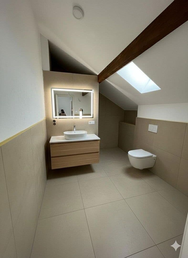 Pronájem bytu 3+1 80 m², Cecilienstraße 46, Mönchengladbach, Severní Porýní-Vestfálsko Pronájem bytu 3+1 80 m², Cecilienstraße 46, Mönchengladbach, Severní Porýní-Vestfálsko