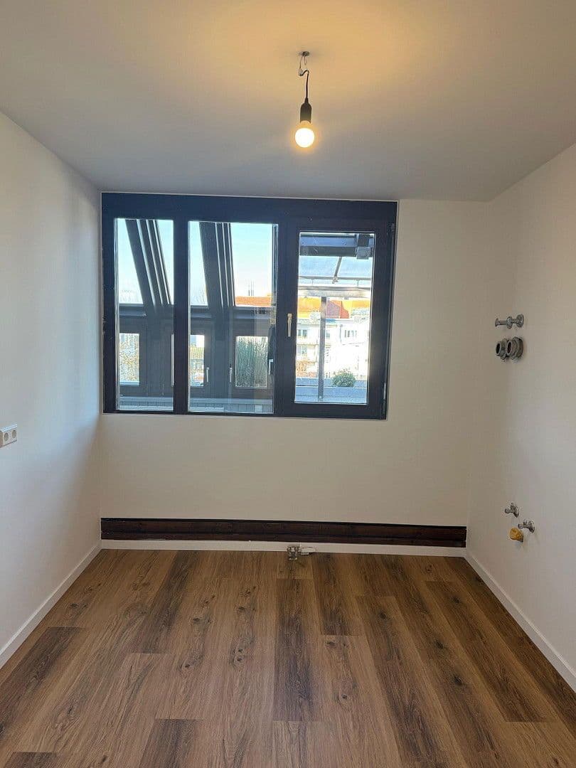 Prodej bytu 4+1 113 m², Lauchstr. 14, Böblingen, Bádensko-Württembersko Prodej bytu 4+1 113 m², Lauchstr. 14, Böblingen, Bádensko-Württembersko