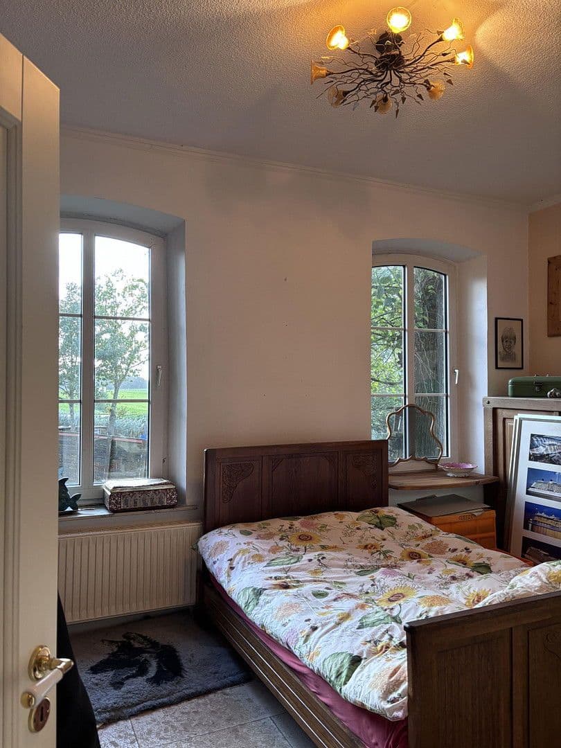 Prodej domu 160 m², pozemek 3.500 m², St. Georgiwold 28, Weener, Dolní Sasko Prodej domu 160 m², pozemek 3.500 m², St. Georgiwold 28, Weener, Dolní Sasko