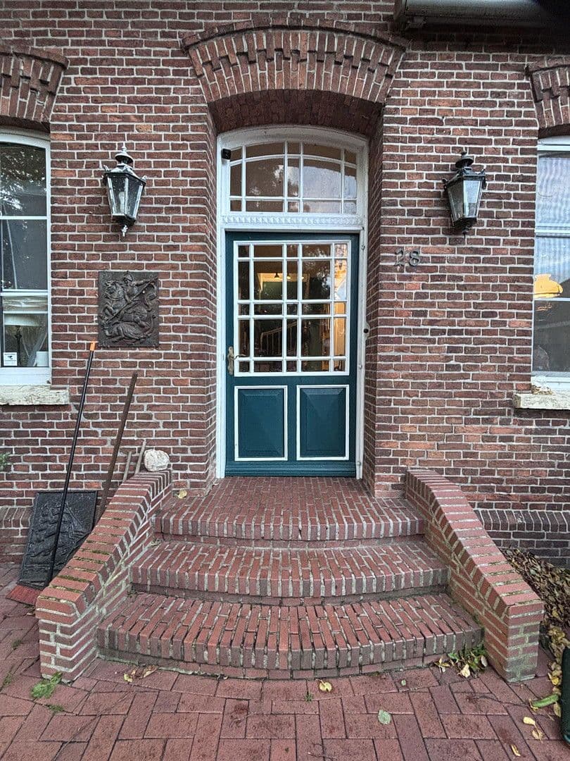 Prodej domu 160 m², pozemek 3.500 m², St. Georgiwold 28, Weener, Dolní Sasko Prodej domu 160 m², pozemek 3.500 m², St. Georgiwold 28, Weener, Dolní Sasko