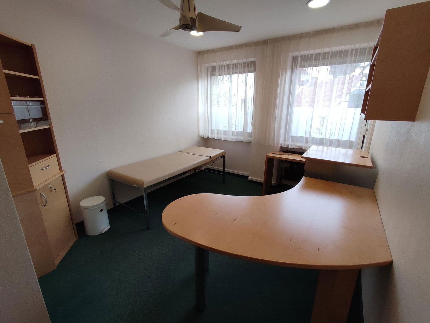 Pronájem bytu 279 m², Altdorfer Str. 11, Lauf an der Pegnitz, Bavorsko Pronájem bytu 279 m², Altdorfer Str. 11, Lauf an der Pegnitz, Bavorsko