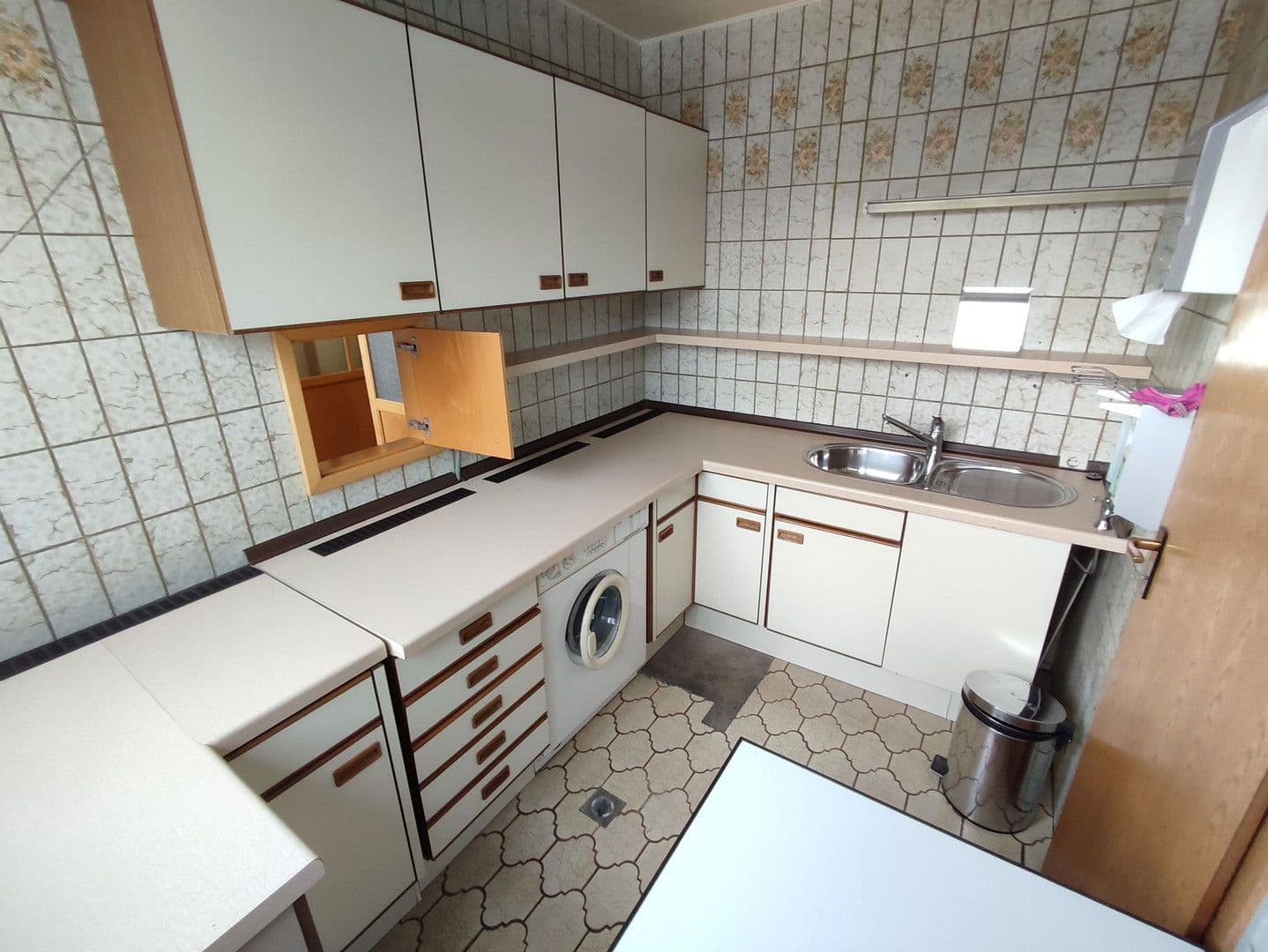 Pronájem bytu 279 m², Altdorfer Str. 11, Lauf an der Pegnitz, Bavorsko Pronájem bytu 279 m², Altdorfer Str. 11, Lauf an der Pegnitz, Bavorsko