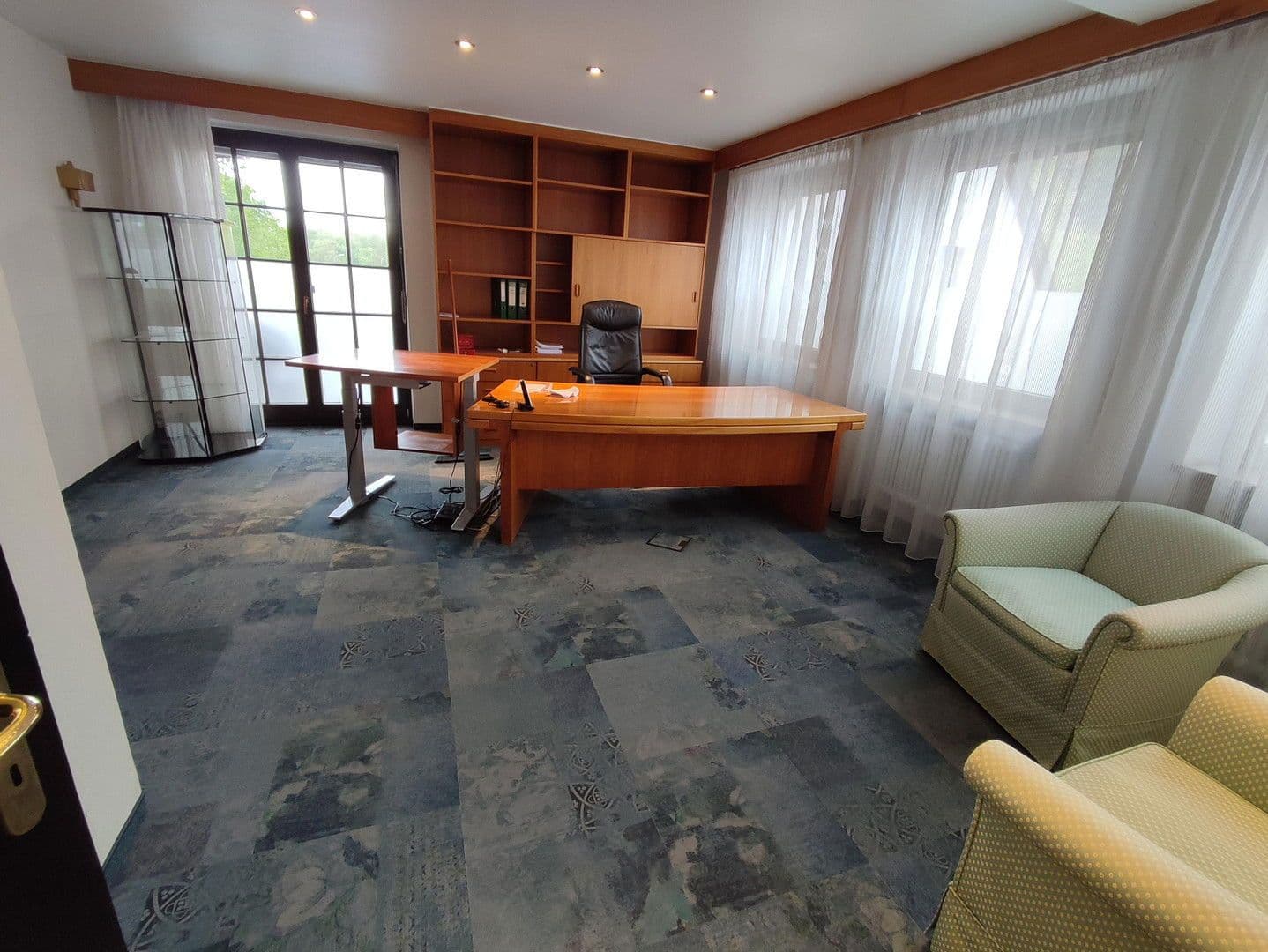 Pronájem bytu 279 m², Altdorfer Str. 11, Lauf an der Pegnitz, Bavorsko Pronájem bytu 279 m², Altdorfer Str. 11, Lauf an der Pegnitz, Bavorsko