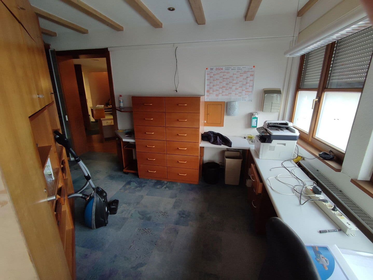 Pronájem bytu 279 m², Altdorfer Str. 11, Lauf an der Pegnitz, Bavorsko Pronájem bytu 279 m², Altdorfer Str. 11, Lauf an der Pegnitz, Bavorsko