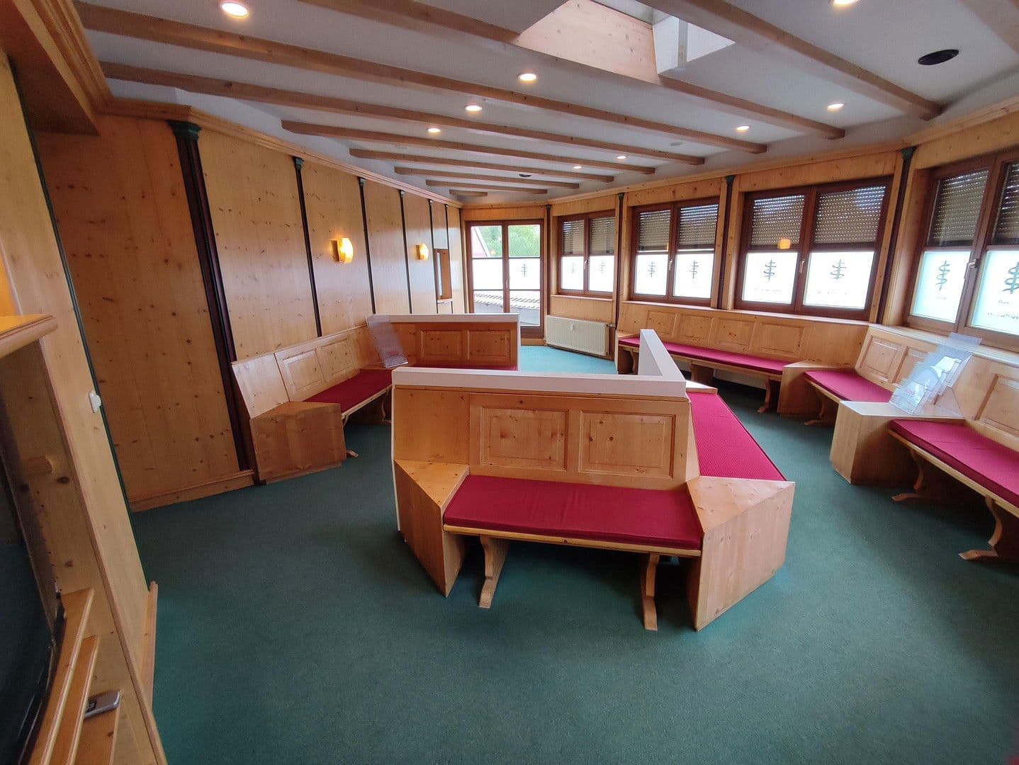 Pronájem bytu 279 m², Altdorfer Str. 11, Lauf an der Pegnitz, Bavorsko Pronájem bytu 279 m², Altdorfer Str. 11, Lauf an der Pegnitz, Bavorsko