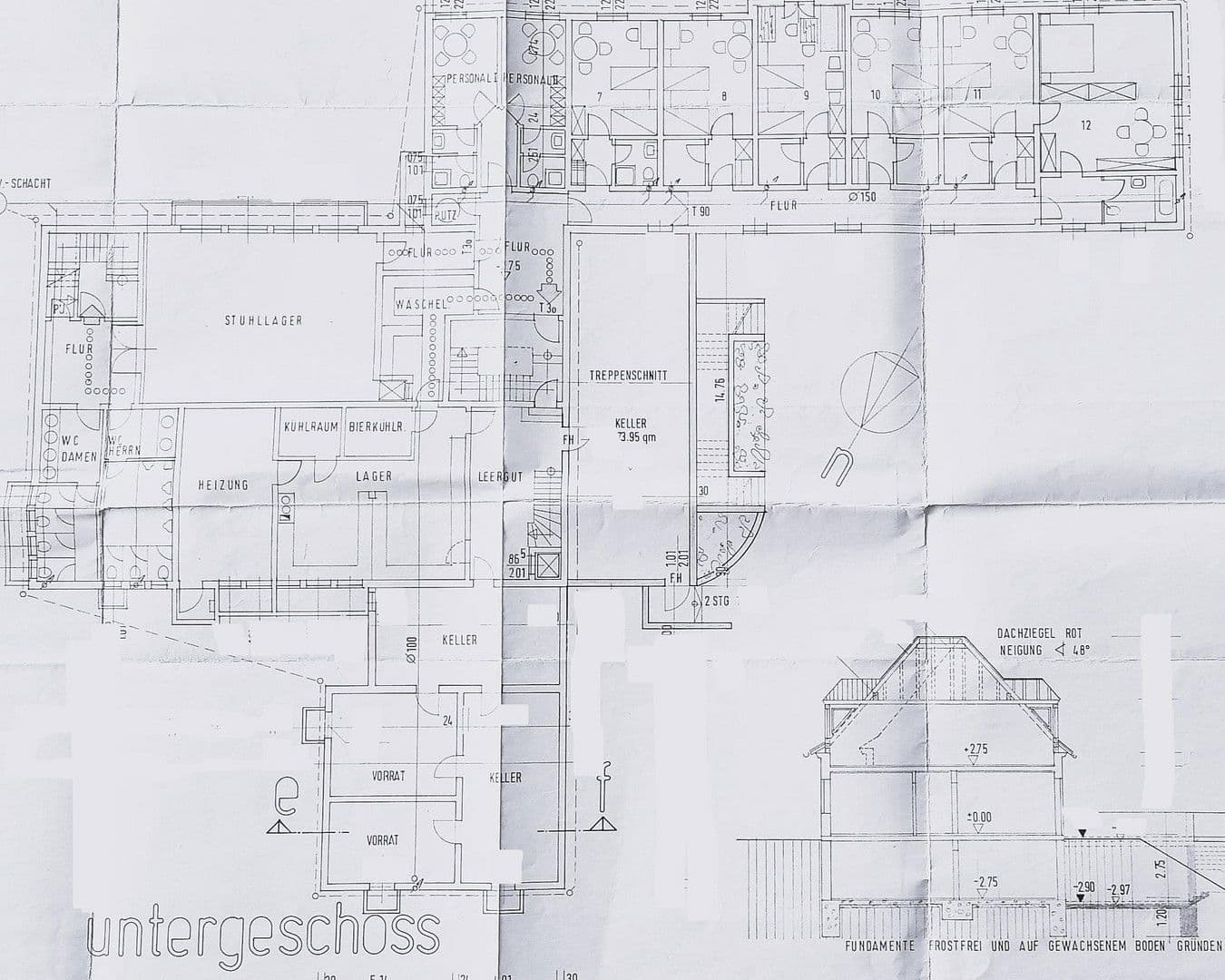 Prodej domu 1.691 m², pozemek 4.041 m², Zum weißen Kreuz 20, Oberthulba, Bavorsko Prodej domu 1.691 m², pozemek 4.041 m², Zum weißen Kreuz 20, Oberthulba, Bavorsko