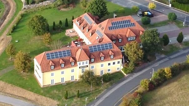 Prodej domu 1.691 m², pozemek 4.041 m², Zum weißen Kreuz 20, Oberthulba, Bavorsko Prodej domu 1.691 m², pozemek 4.041 m², Zum weißen Kreuz 20, Oberthulba, Bavorsko