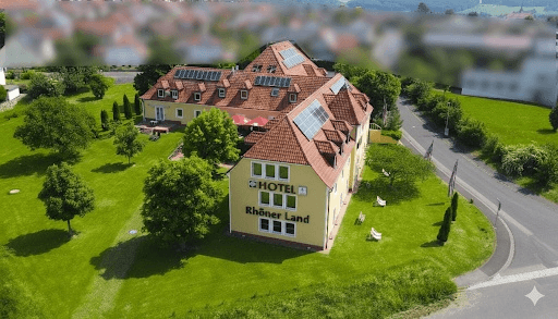 Prodej domu 1.691 m², pozemek 4.041 m², Zum weißen Kreuz 20, Oberthulba, Bavorsko Prodej domu 1.691 m², pozemek 4.041 m², Zum weißen Kreuz 20, Oberthulba, Bavorsko