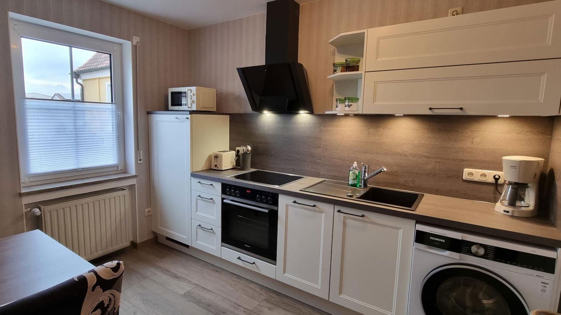 Prodej domu 1.691 m², pozemek 4.041 m², Zum weißen Kreuz 20, Oberthulba, Bavorsko Prodej domu 1.691 m², pozemek 4.041 m², Zum weißen Kreuz 20, Oberthulba, Bavorsko