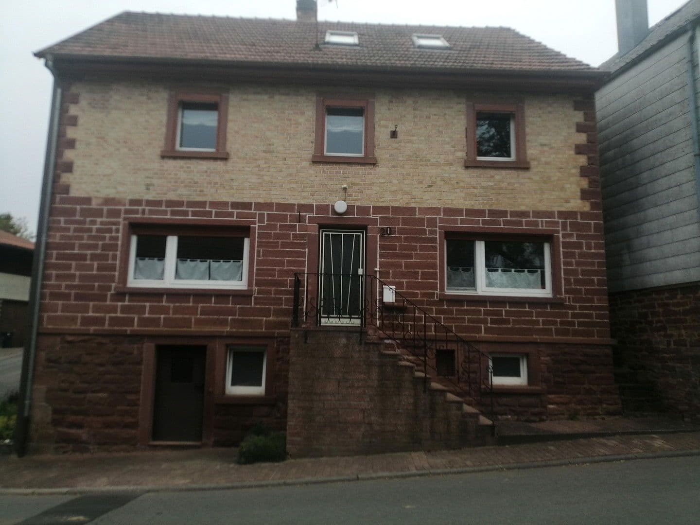 Prodej domu 132 m², pozemek 271 m², Dorfstr. 20, Limbach, Bádensko-Württembersko Prodej domu 132 m², pozemek 271 m², Dorfstr. 20, Limbach, Bádensko-Württembersko