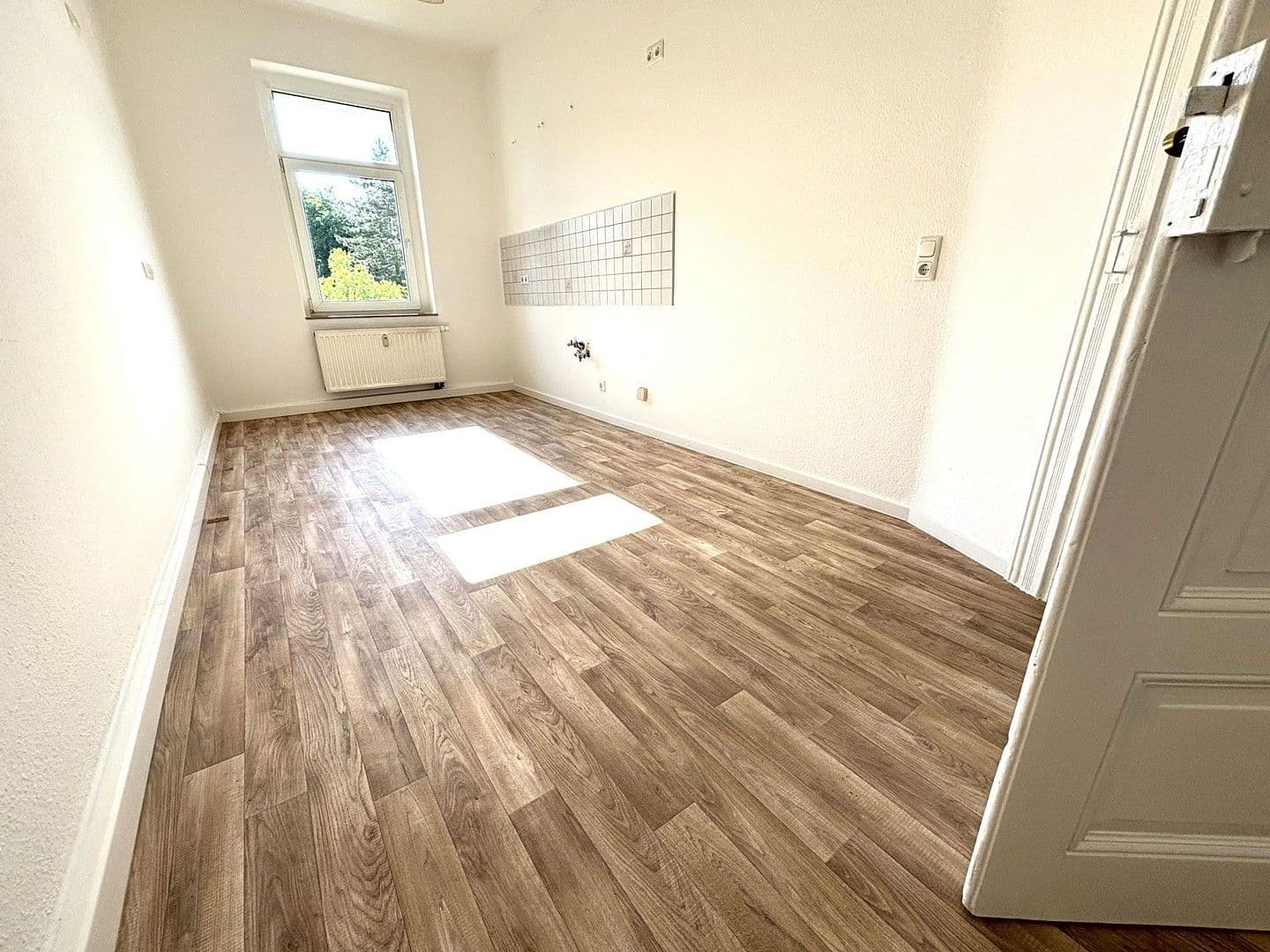Pronájem bytu 2+1 61 m², Albertstraße 34, Markranstädt, Sasko Pronájem bytu 2+1 61 m², Albertstraße 34, Markranstädt, Sasko