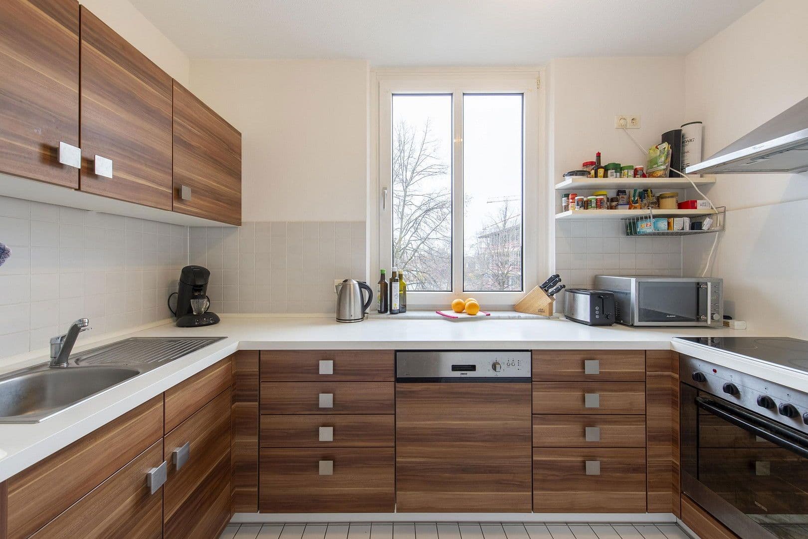 Pronájem bytu 2+1 70 m², Fürkhofstr. 18, München-Bogenhausen, Bavorsko Pronájem bytu 2+1 70 m², Fürkhofstr. 18, München-Bogenhausen, Bavorsko