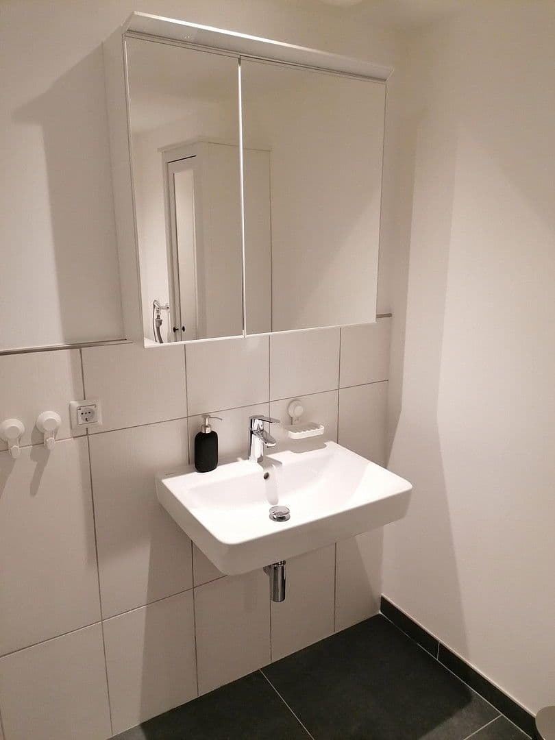 Pronájem bytu 149 m², Schöffenweg 8, Leverkusen, Severní Porýní-Vestfálsko Pronájem bytu 149 m², Schöffenweg 8, Leverkusen, Severní Porýní-Vestfálsko