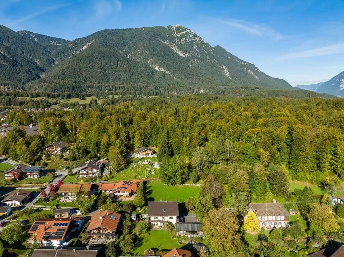 Prodej domu 279 m², pozemek 1.222 m², Grainau, Bavorsko Prodej domu 279 m², pozemek 1.222 m², Grainau, Bavorsko