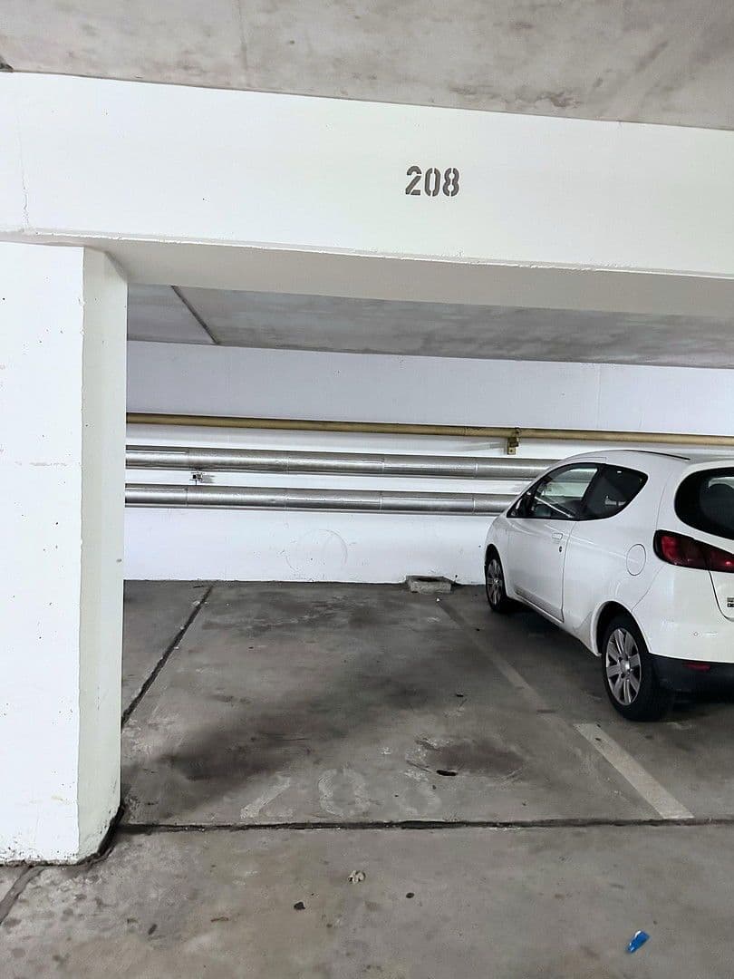 Pronájem bytu 3+1 90 m², Darmstadt, Hessen Pronájem bytu 3+1 90 m², Darmstadt, Hessen