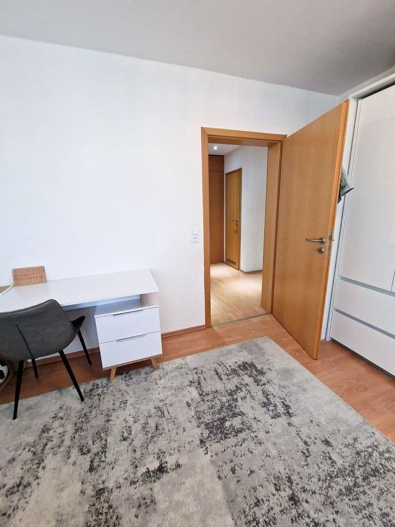 Pronájem bytu 3+1 90 m², Darmstadt, Hessen Pronájem bytu 3+1 90 m², Darmstadt, Hessen