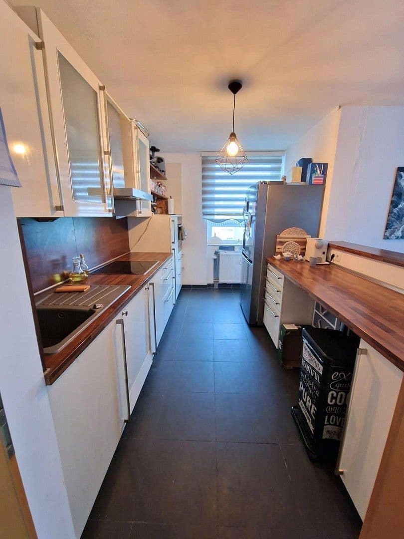 Pronájem bytu 3+1 90 m², Darmstadt, Hessen Pronájem bytu 3+1 90 m², Darmstadt, Hessen