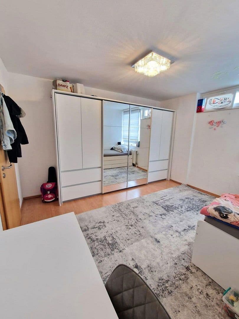 Pronájem bytu 3+1 90 m², Darmstadt, Hessen Pronájem bytu 3+1 90 m², Darmstadt, Hessen