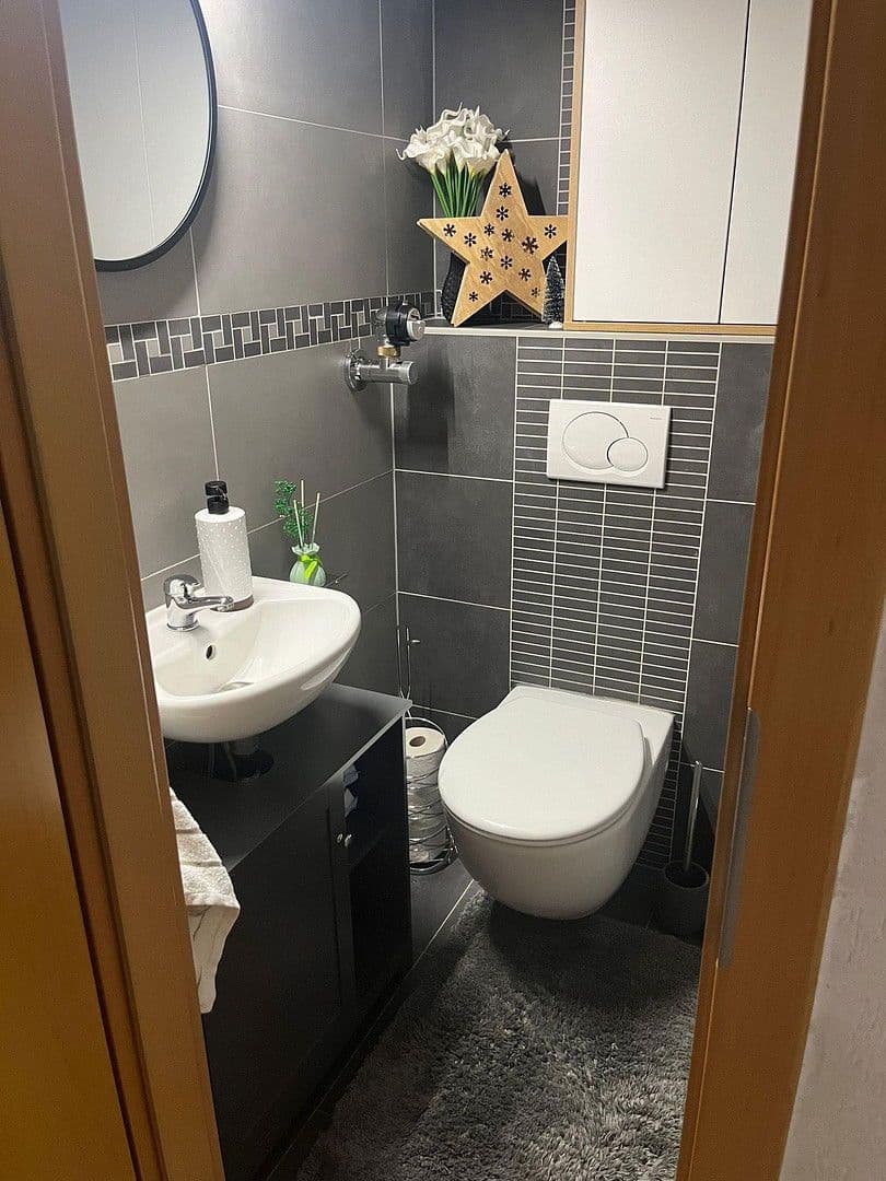 Pronájem bytu 3+1 90 m², Darmstadt, Hessen Pronájem bytu 3+1 90 m², Darmstadt, Hessen