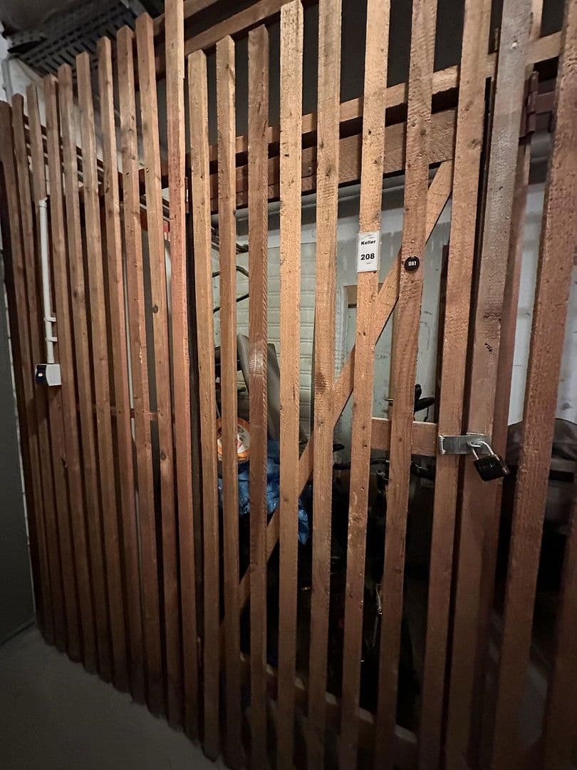 Pronájem bytu 3+1 90 m², Darmstadt, Hessen Pronájem bytu 3+1 90 m², Darmstadt, Hessen