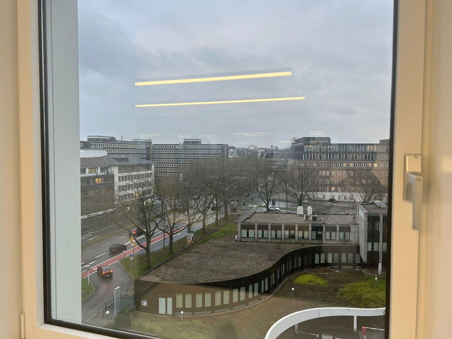 Pronájem kanceláře 100 m², Huyssenallee 82, Essen, Severní Porýní-Vestfálsko Pronájem kanceláře 100 m², Huyssenallee 82, Essen, Severní Porýní-Vestfálsko