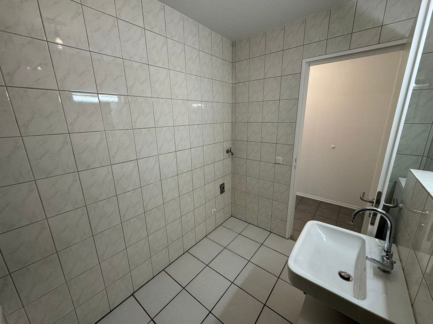 Pronájem bytu 1+1 47 m², Köln, Severní Porýní-Vestfálsko Pronájem bytu 1+1 47 m², Köln, Severní Porýní-Vestfálsko