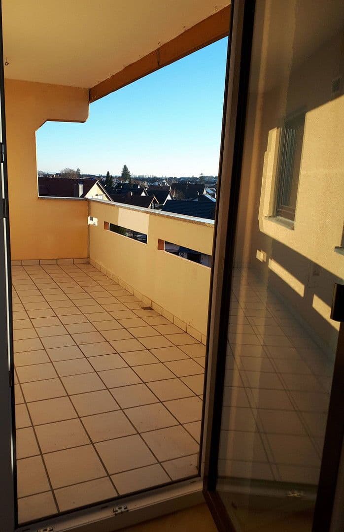 Pronájem bytu 3+1 99 m², Schwetzinger Str. 90B, Hockenheim, Bádensko-Württembersko Pronájem bytu 3+1 99 m², Schwetzinger Str. 90B, Hockenheim, Bádensko-Württembersko