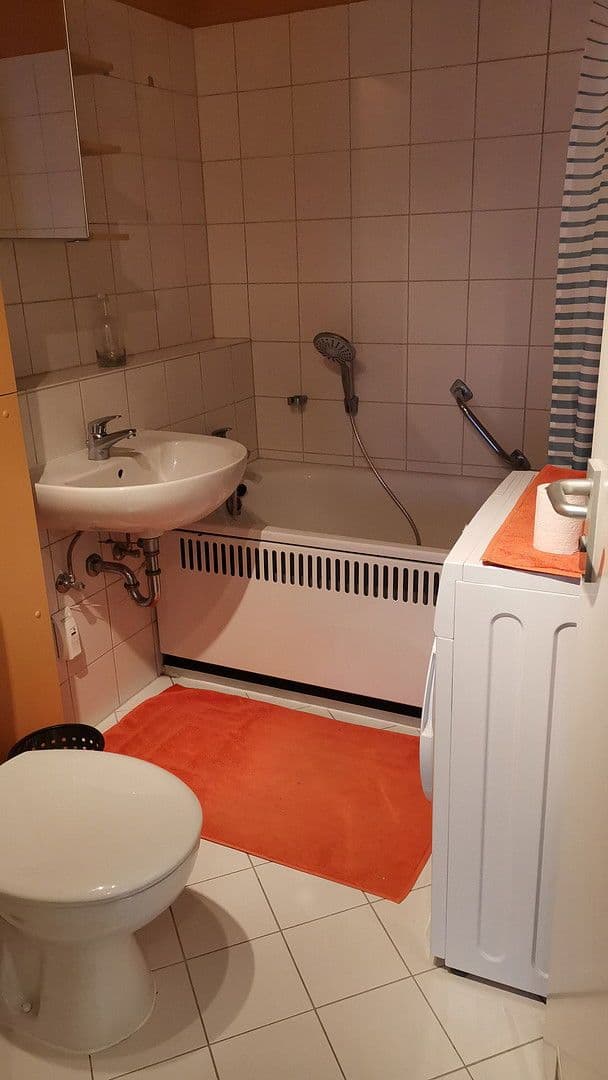 Pronájem bytu 2+kk 65 m², Ludwigshafen, Porýní-Falc Pronájem bytu 2+kk 65 m², Ludwigshafen, Porýní-Falc