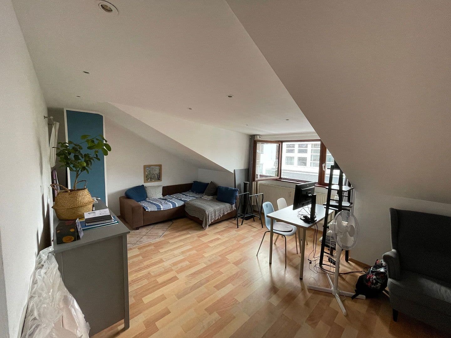 Pronájem bytu 2+1 53 m², Lindenspürstr. 44, Stuttgart, Bádensko-Württembersko Pronájem bytu 2+1 53 m², Lindenspürstr. 44, Stuttgart, Bádensko-Württembersko