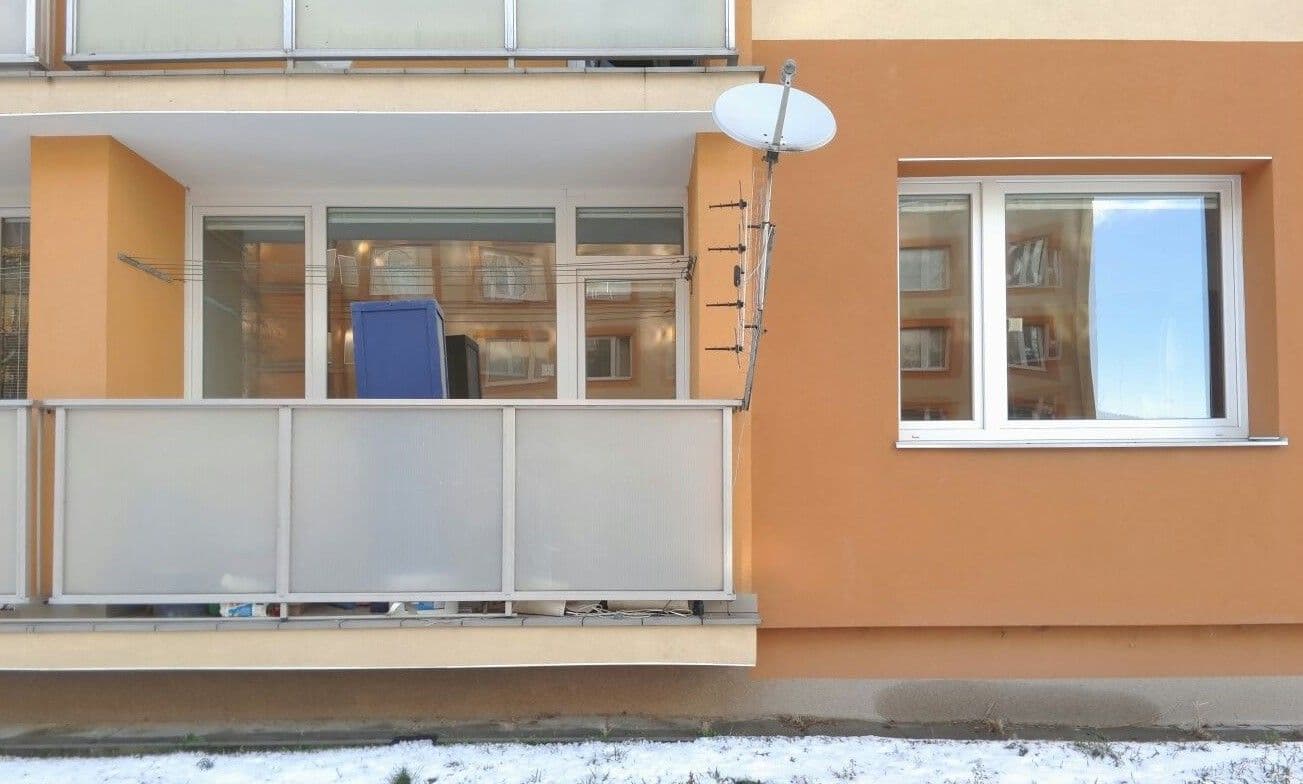 Prodej bytu 1+1 40 m², Zámecký vrch, Liberec, Liberecký kraj Prodej bytu 1+1 40 m², Zámecký vrch, Liberec, Liberecký kraj