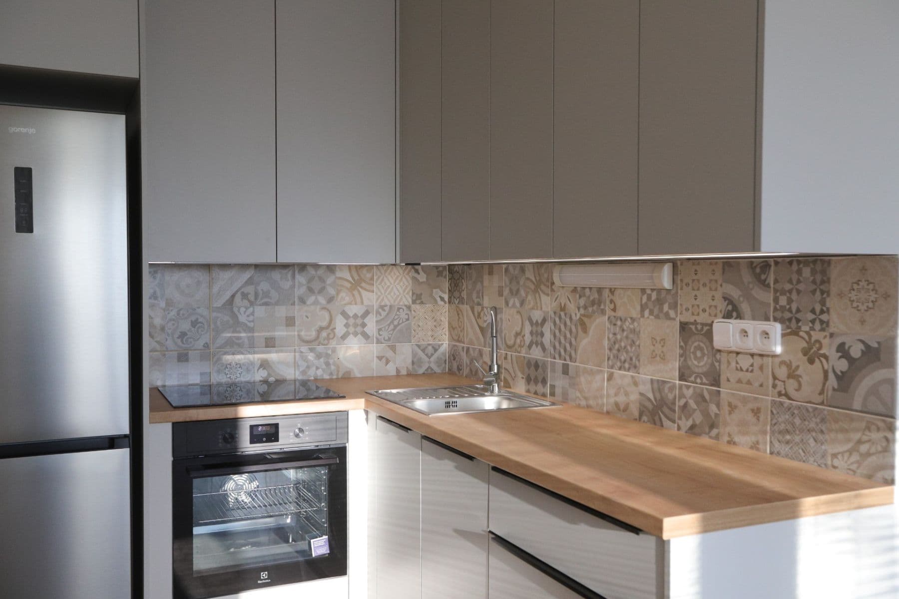 Pronájem bytu 2+kk 42 m², Zárybská, Praha, Praha Pronájem bytu 2+kk 42 m², Zárybská, Praha, Praha