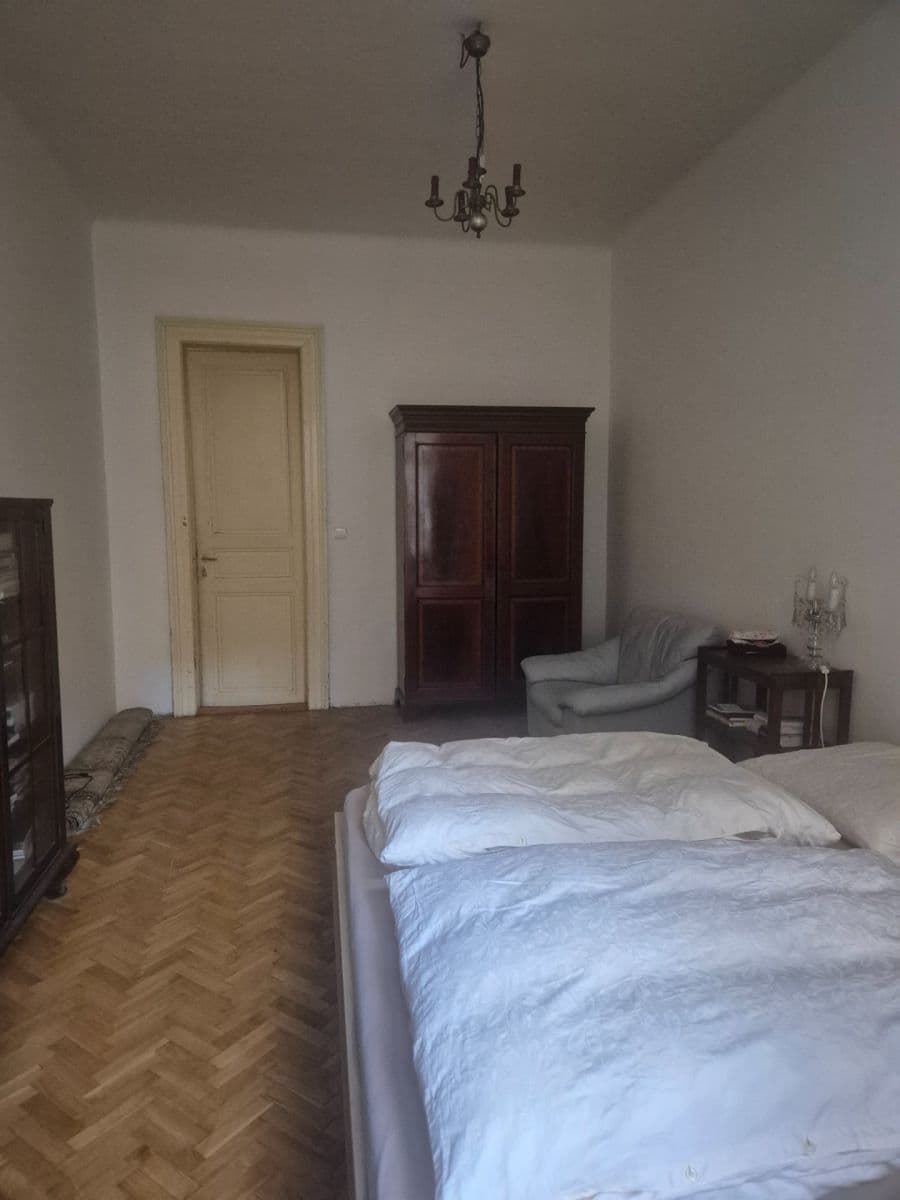 Prodej bytu 3+1 105 m², Seifertova, Praha, Praha Prodej bytu 3+1 105 m², Seifertova, Praha, Praha