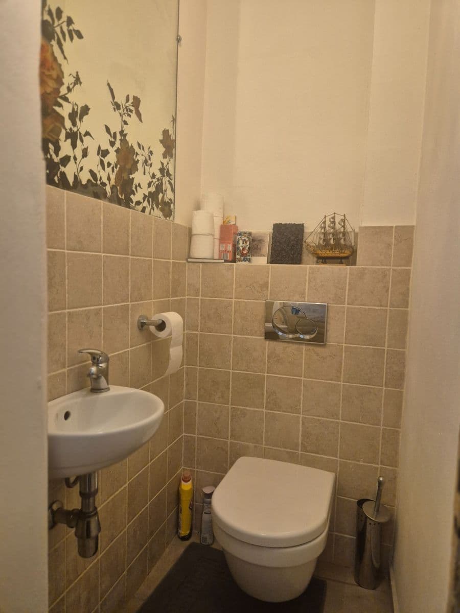 Prodej bytu 3+1 105 m², Seifertova, Praha, Praha Prodej bytu 3+1 105 m², Seifertova, Praha, Praha