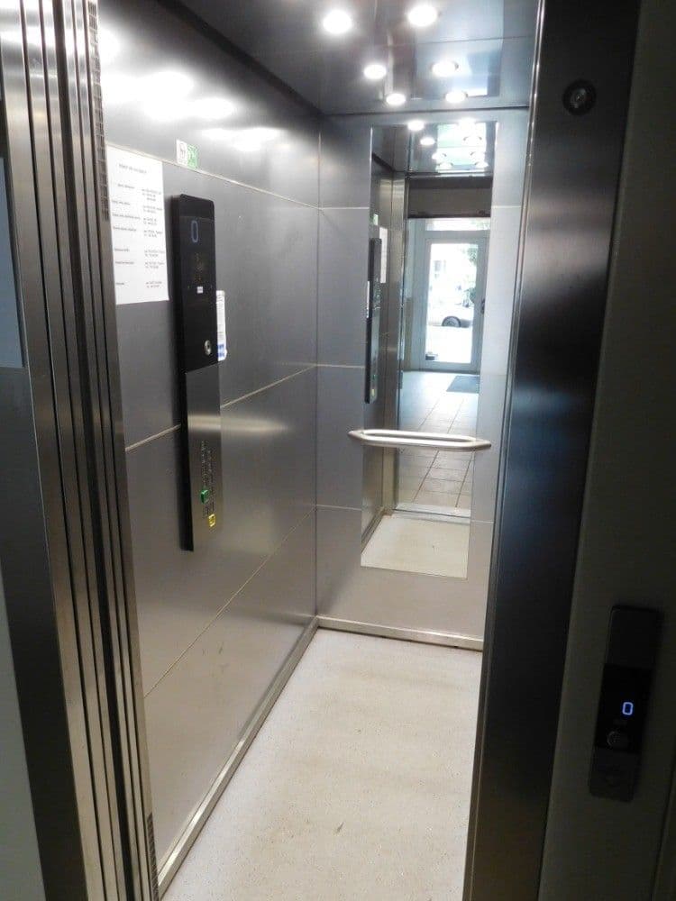 Pronájem bytu 3+1 82 m², Vejrostova, Brno, Jihomoravský kraj Pronájem bytu 3+1 82 m², Vejrostova, Brno, Jihomoravský kraj