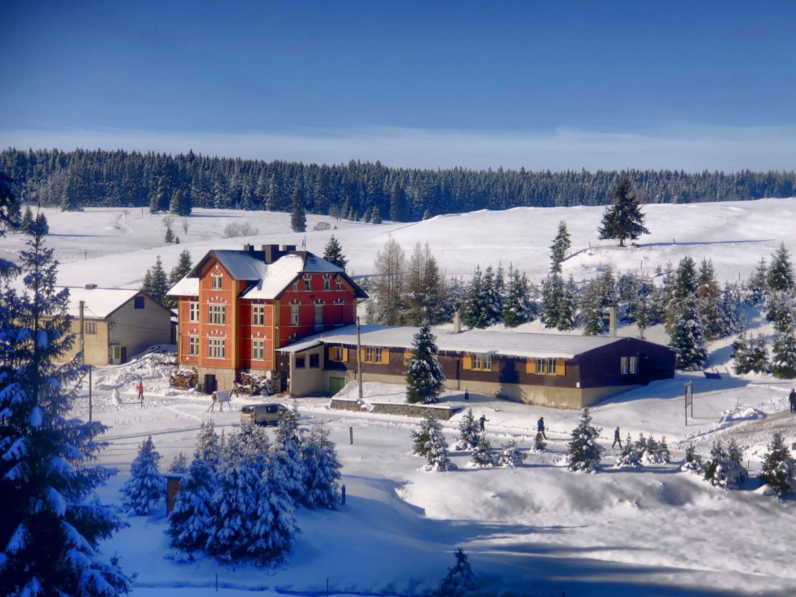 Prodej domu 1.148 m², pozemek 7.869 m², Nové Hamry, Karlovarský kraj Prodej domu 1.148 m², pozemek 7.869 m², Nové Hamry, Karlovarský kraj