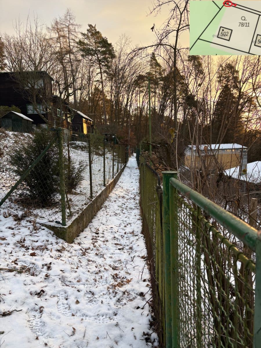 Prodej chaty, chalupy 24 m², pozemek 333 m², Nad stráněmi, Senohraby, Středočeský kraj Prodej chaty, chalupy 24 m², pozemek 333 m², Nad stráněmi, Senohraby, Středočeský kraj