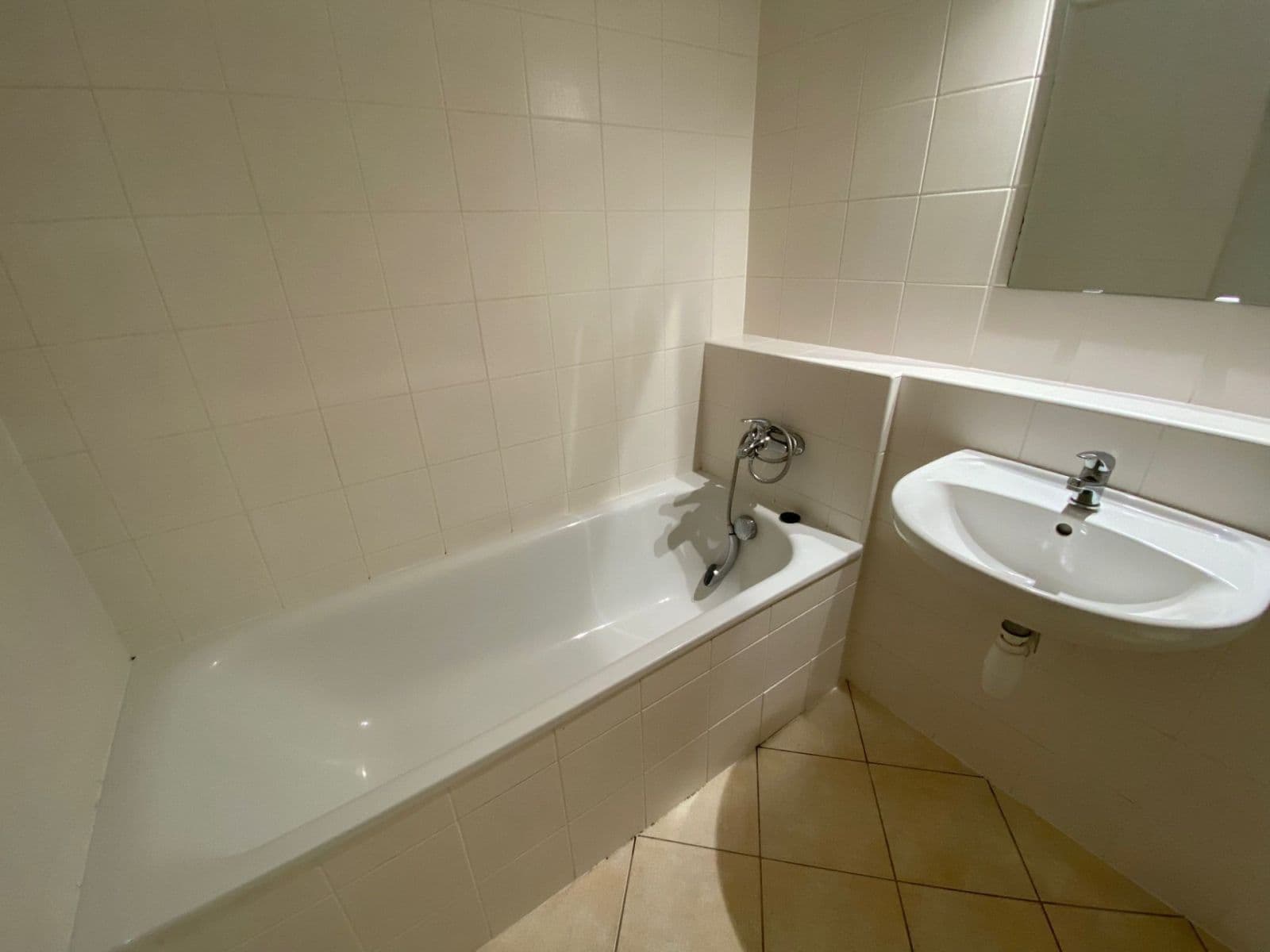 Prodej bytu 1+kk 39 m², Hnězdenská, Praha, Praha Prodej bytu 1+kk 39 m², Hnězdenská, Praha, Praha