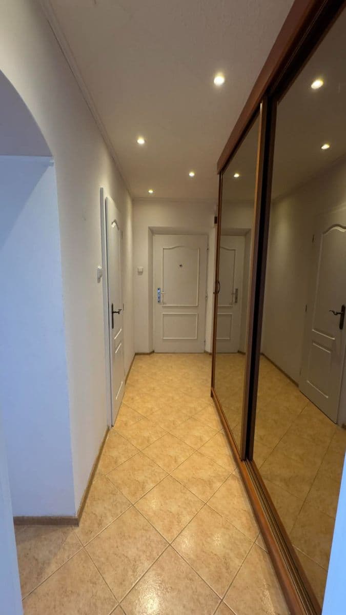 Pronájem bytu 3+1 75 m², Želatovská, Přerov, Olomoucký kraj Pronájem bytu 3+1 75 m², Želatovská, Přerov, Olomoucký kraj