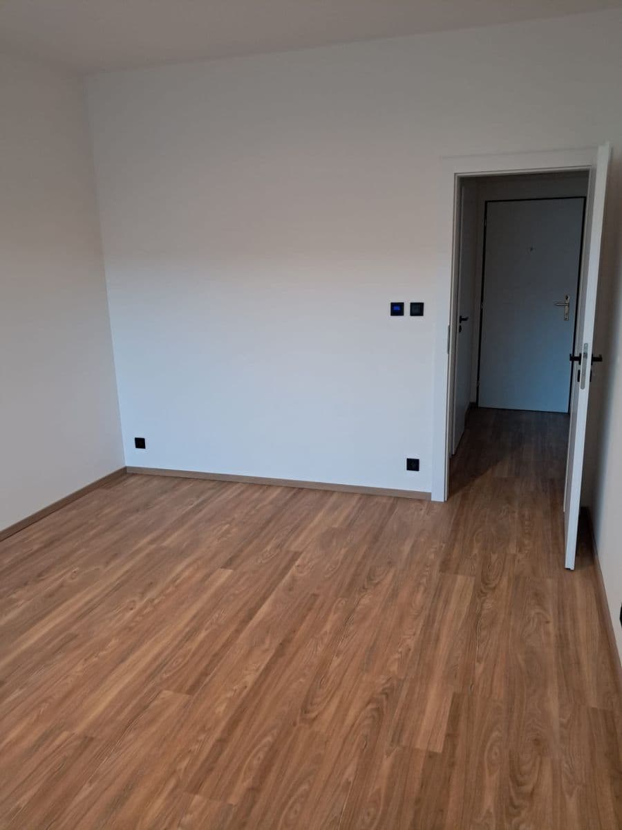 Pronájem bytu 2+kk 50 m², Křehlíkova, Brno, Jihomoravský kraj Pronájem bytu 2+kk 50 m², Křehlíkova, Brno, Jihomoravský kraj