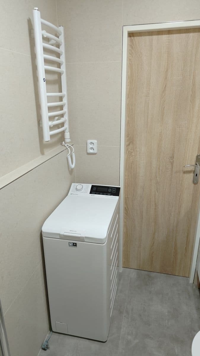 Pronájem bytu 1+kk 31 m², Družstevní, Zlín, Zlínský kraj Pronájem bytu 1+kk 31 m², Družstevní, Zlín, Zlínský kraj