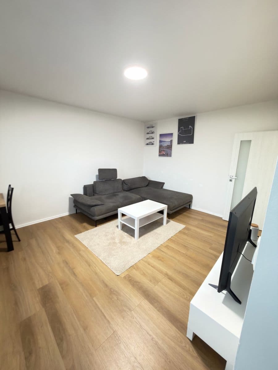 Pronájem bytu 2+1 56 m², nám. Míru, Blansko, Jihomoravský kraj Pronájem bytu 2+1 56 m², nám. Míru, Blansko, Jihomoravský kraj