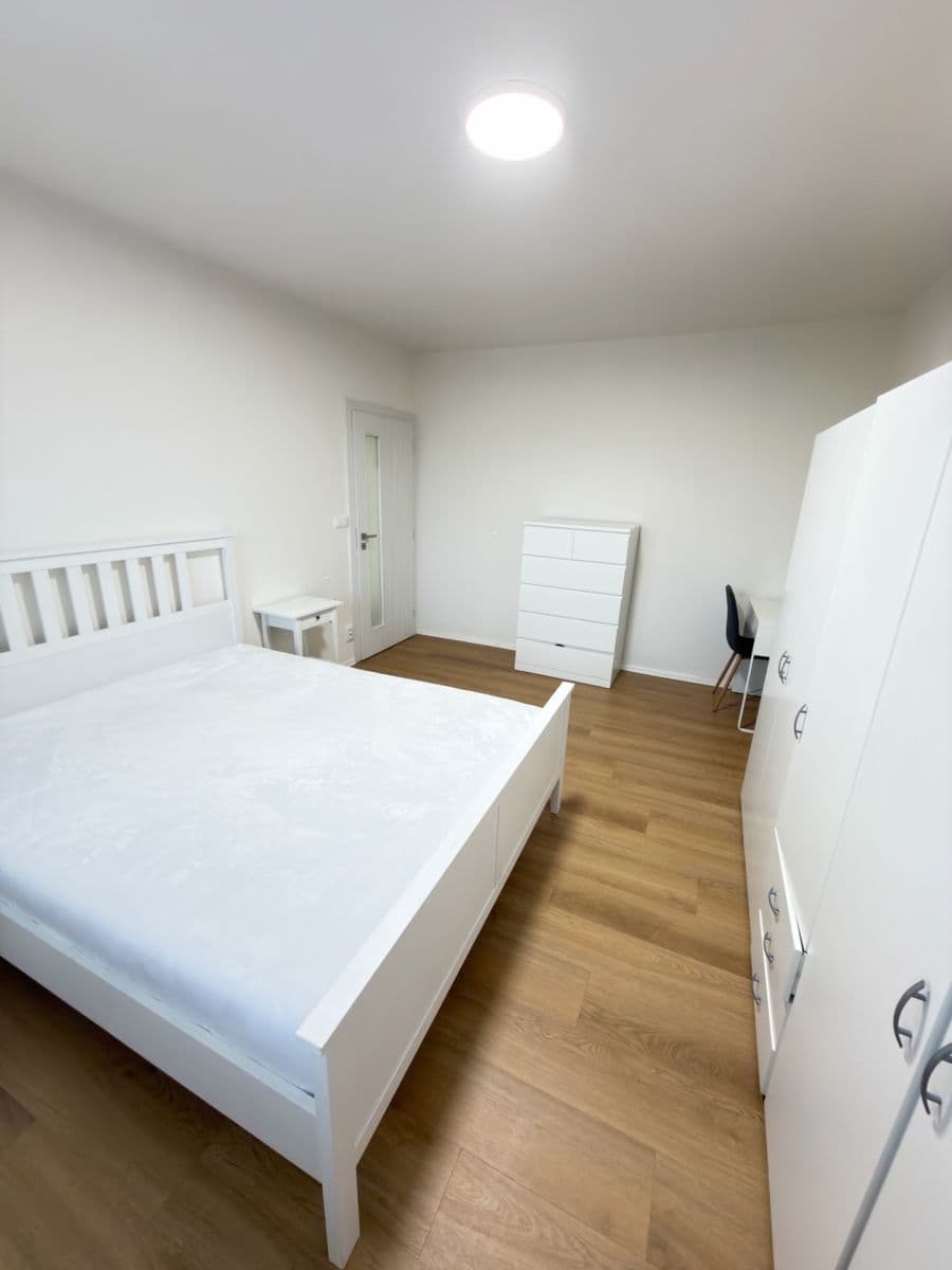 Pronájem bytu 2+1 56 m², nám. Míru, Blansko, Jihomoravský kraj Pronájem bytu 2+1 56 m², nám. Míru, Blansko, Jihomoravský kraj