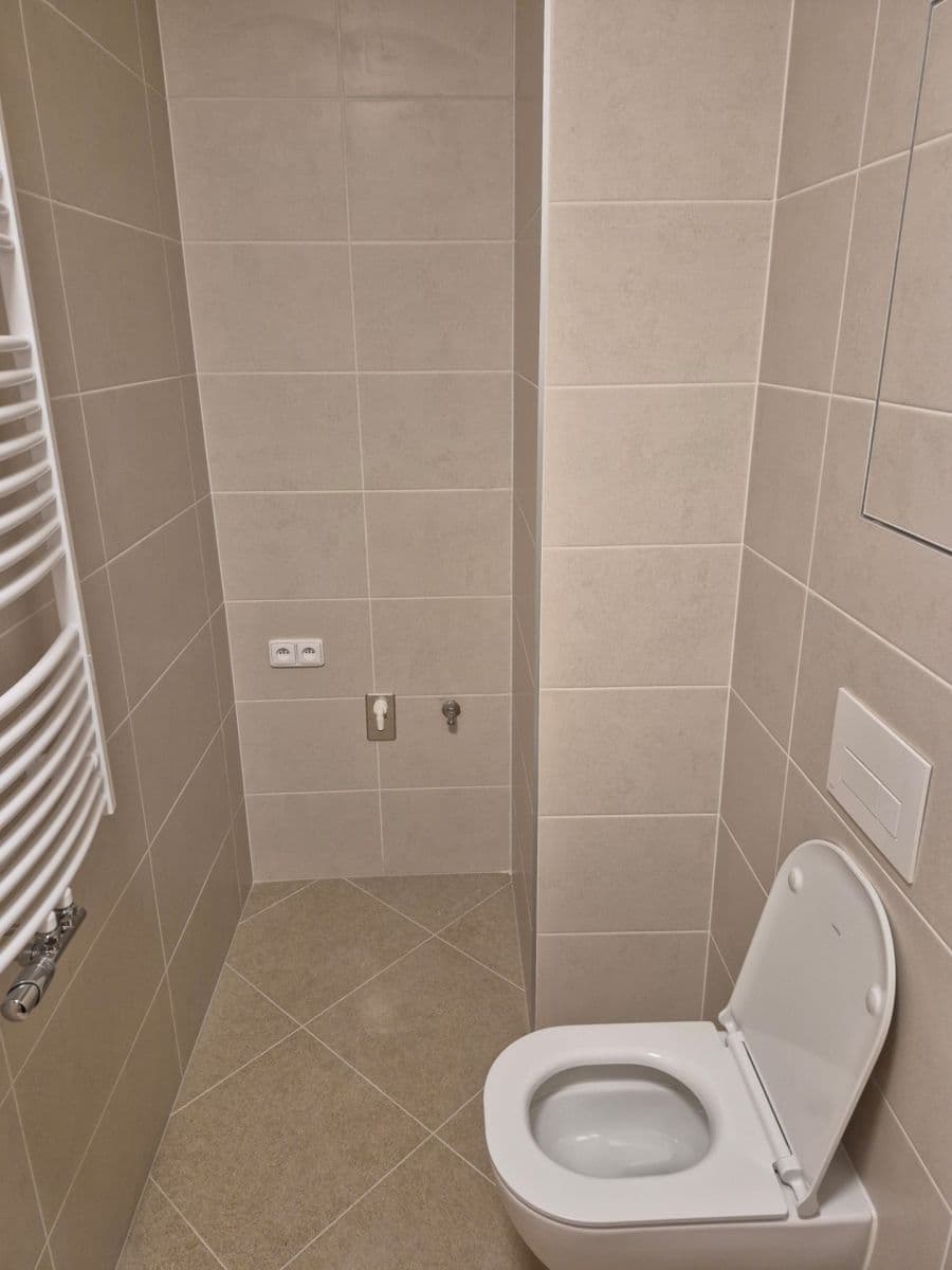 Pronájem bytu 2+kk 55 m², Čakovická, Praha, Praha Pronájem bytu 2+kk 55 m², Čakovická, Praha, Praha