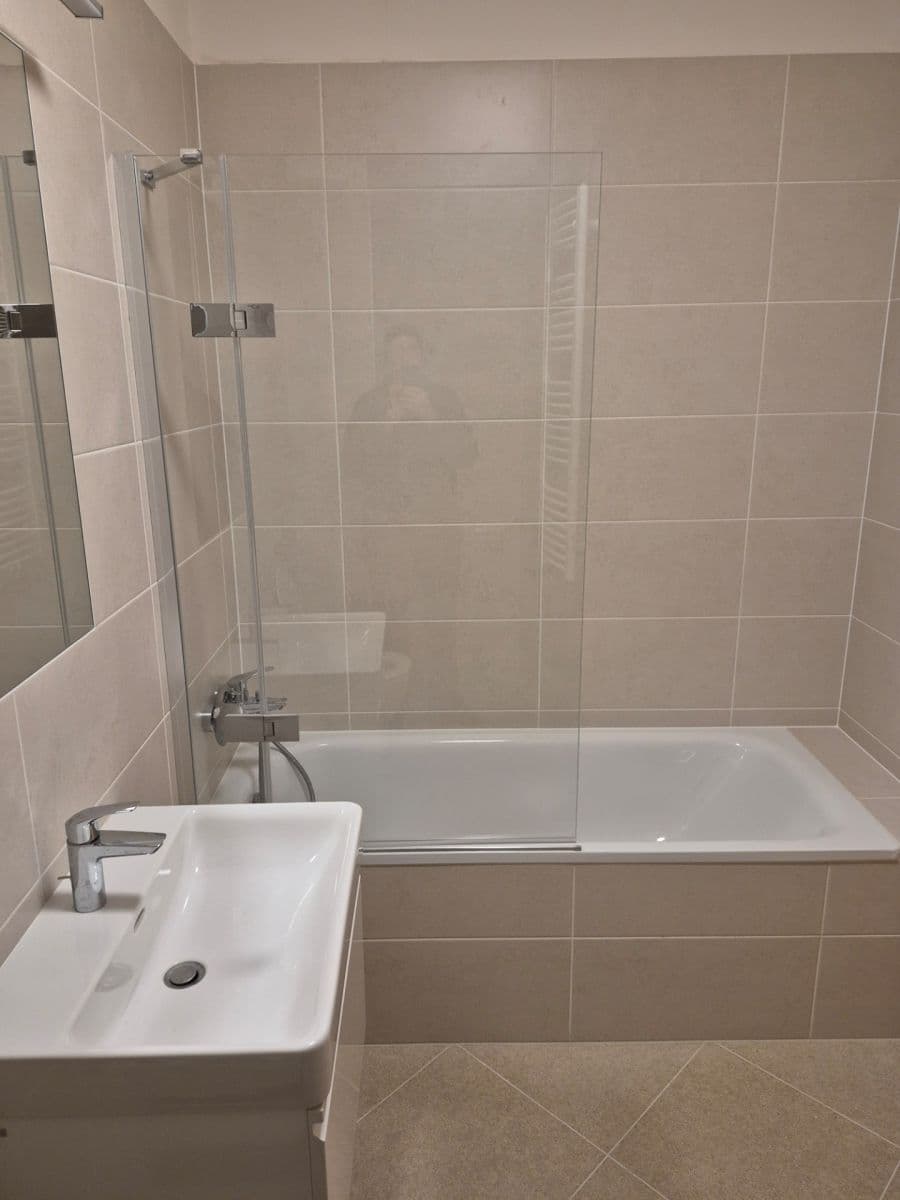 Pronájem bytu 2+kk 55 m², Čakovická, Praha, Praha Pronájem bytu 2+kk 55 m², Čakovická, Praha, Praha