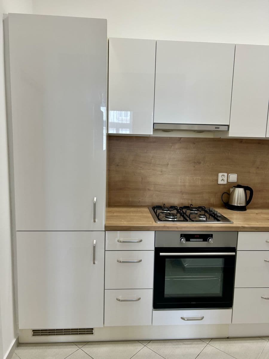 Pronájem bytu 53 m², Na Plzeňce, Praha, Praha Pronájem bytu 53 m², Na Plzeňce, Praha, Praha