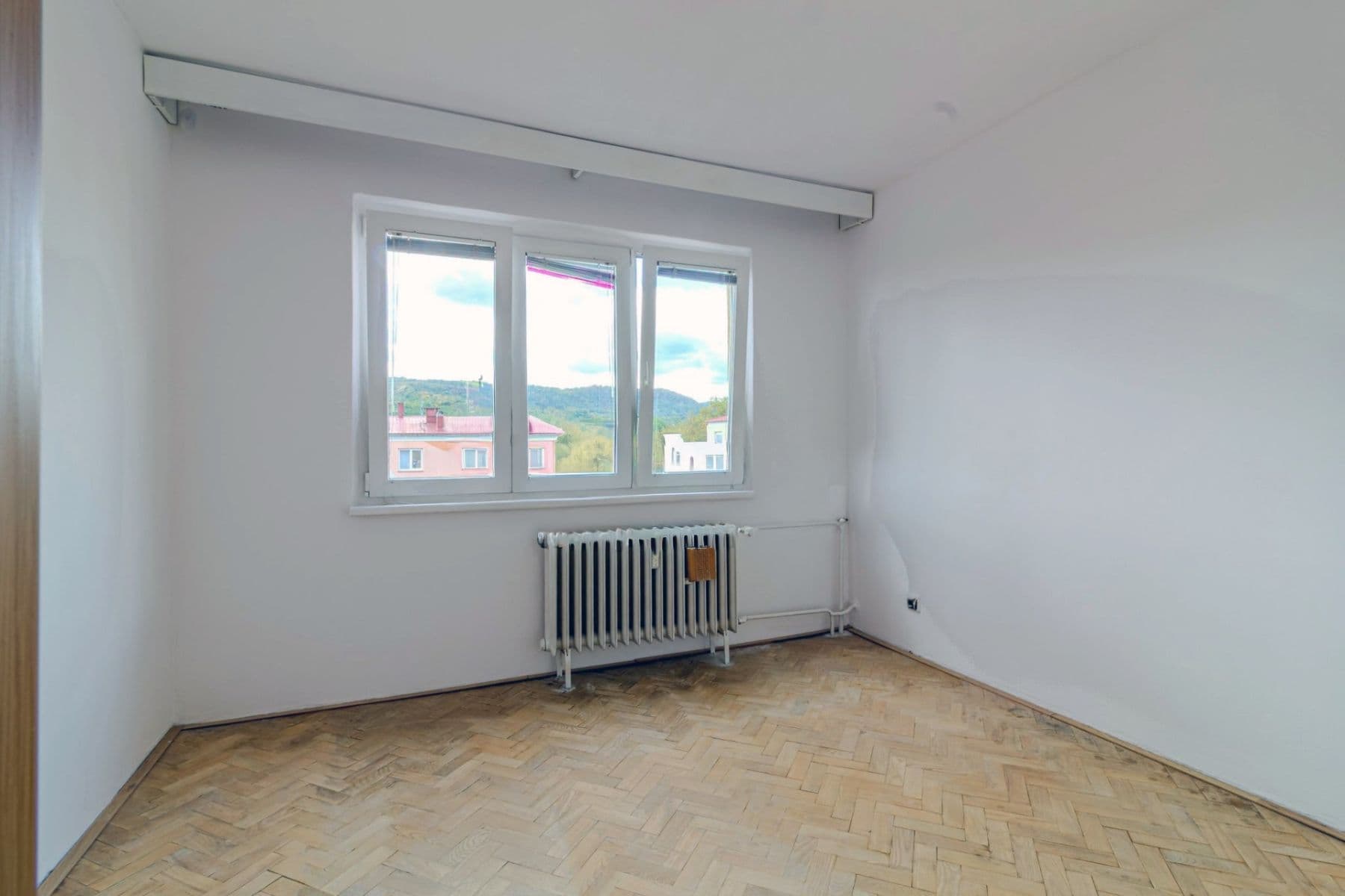 Pronájem bytu 3+1 70 m², Budovatelů, Kadaň, Ústecký kraj Pronájem bytu 3+1 70 m², Budovatelů, Kadaň, Ústecký kraj