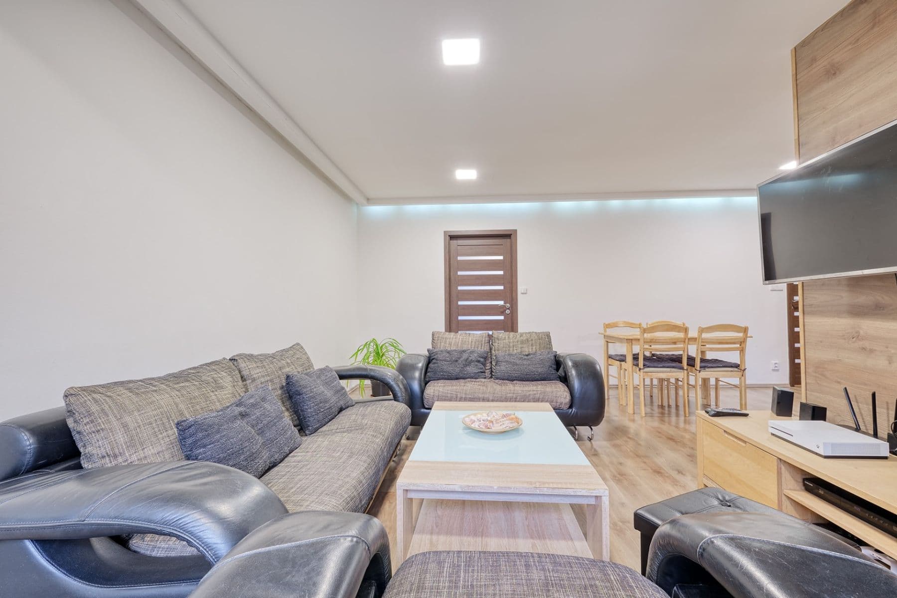 Prodej domu 200 m², pozemek 524 m², Českobrodská, Poříčany, Středočeský kraj Prodej domu 200 m², pozemek 524 m², Českobrodská, Poříčany, Středočeský kraj